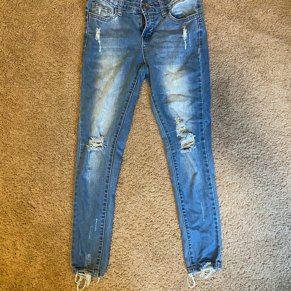 GoGo Distressed Skinny Jeans